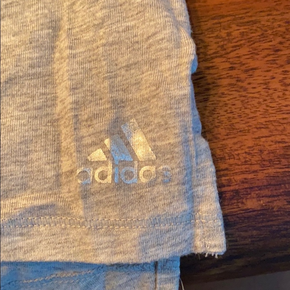 Adidas cami - Picture 2 of 4